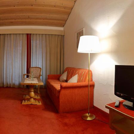 Gasthof & Hotel Zur Post 발가우 외부 사진