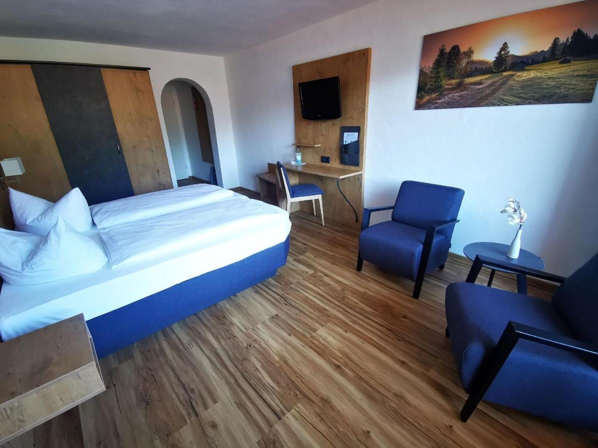 Gasthof & Hotel Zur Post 발가우 외부 사진