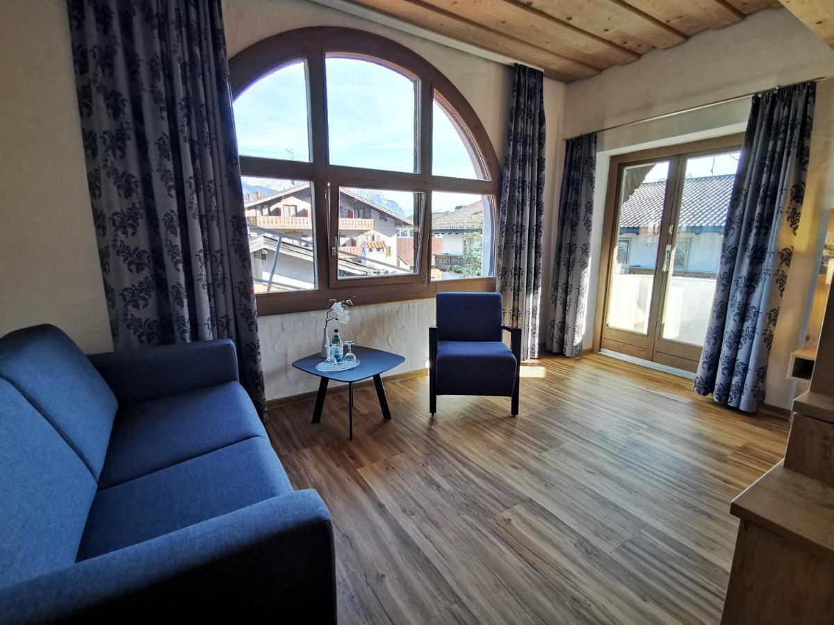 Gasthof & Hotel Zur Post 발가우 외부 사진