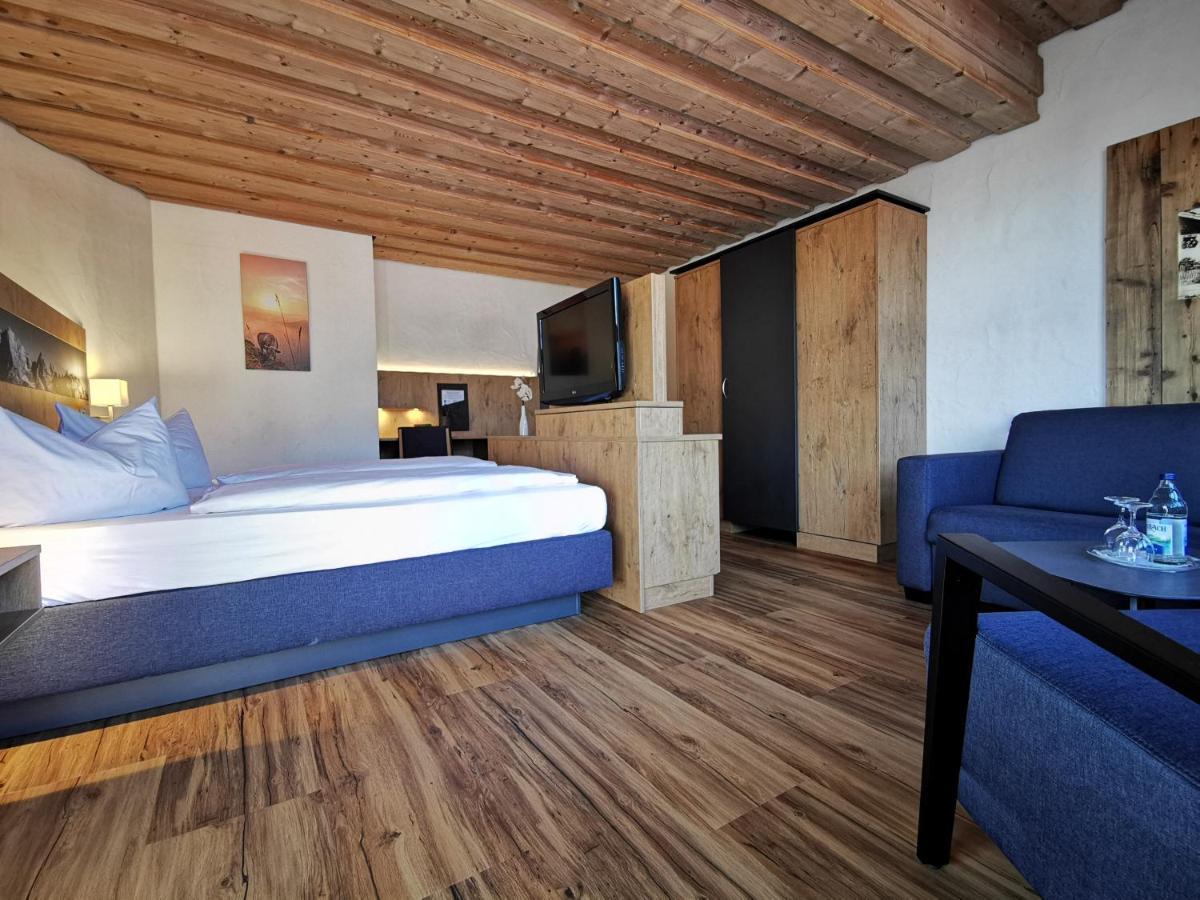 Gasthof & Hotel Zur Post 발가우 외부 사진