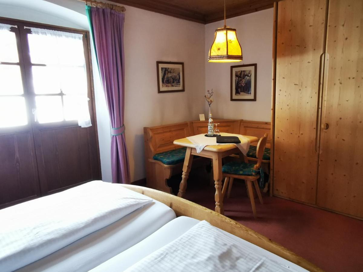 Gasthof & Hotel Zur Post 발가우 외부 사진